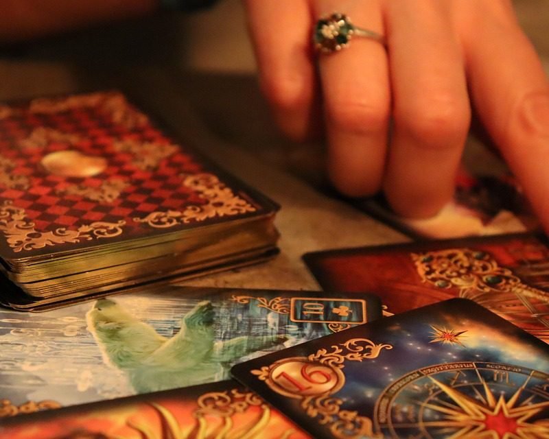 Tarot Rider-Waite, Marsella, Crowley-Harris, Holístico y Evolutivo