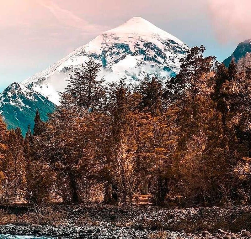 Neuquén energético, Volcanes, termas y renacer interior, ARGENTINA